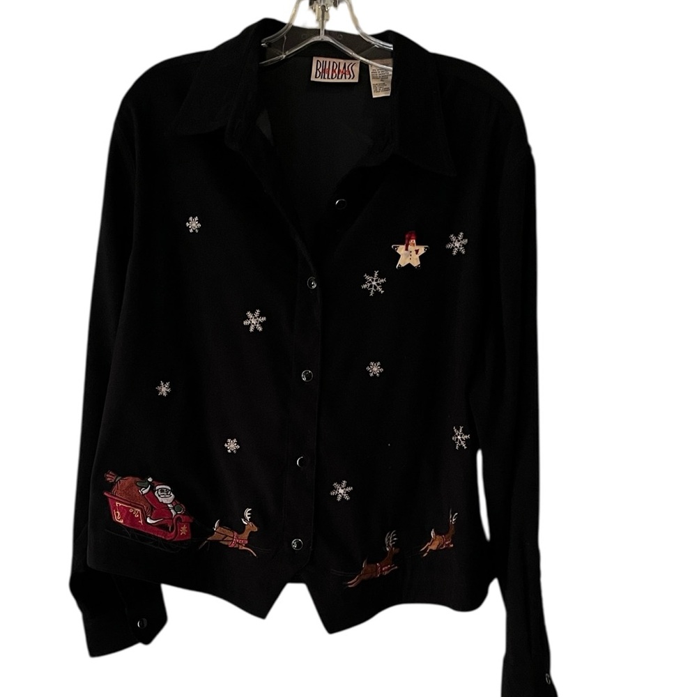 Bill Blass size XL black button down Christmas shirt with pin, Santa claus